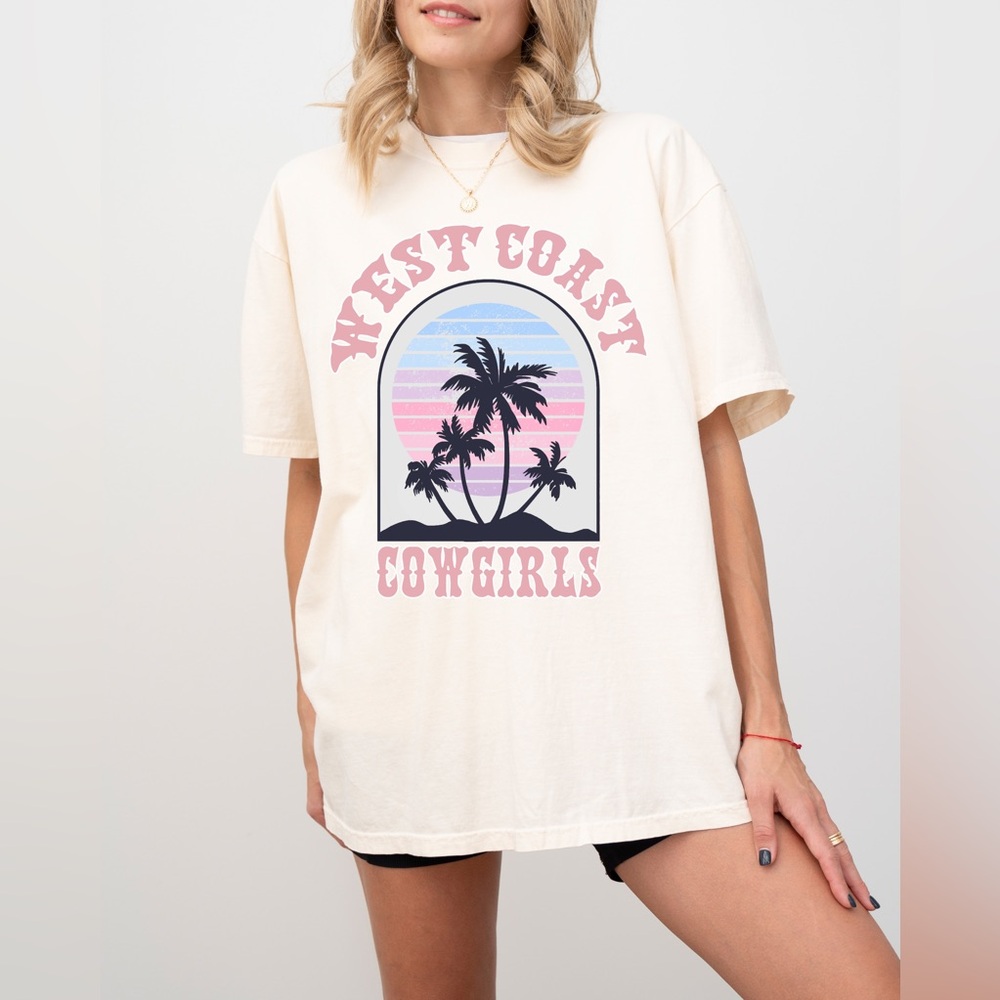 ⬇️ PRICE CUT ⬇️ Comfort Colors Coastal Cowgirl West Coast Retro Graphic Tshirt - Picture 2 of 10